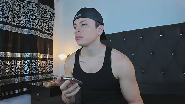 Angel Cuervo online show from 01-18-25, 12:47