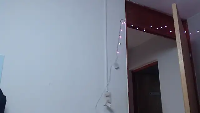 Nicol Love0 online show from 02-13-25, 02:20