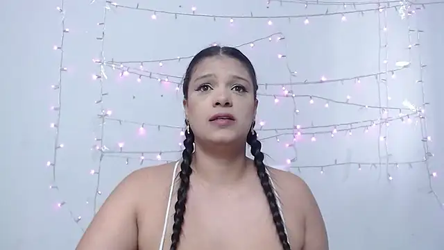 Nicol Love0 online show from 03-14-25, 02:08