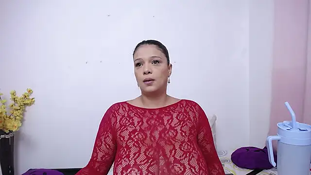 Nicol Love0 online show from 09-20-25, 12:28