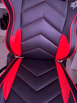 Snapshot of Periperiniz chatting on 11-16-25, 01:17 Periperiniz online show from 11-16-25, 01:17