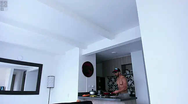 Snapshot of tony_muscle chatting on 02-09-25, 10:00 tony muscle online show from 02-09-25, 10:00