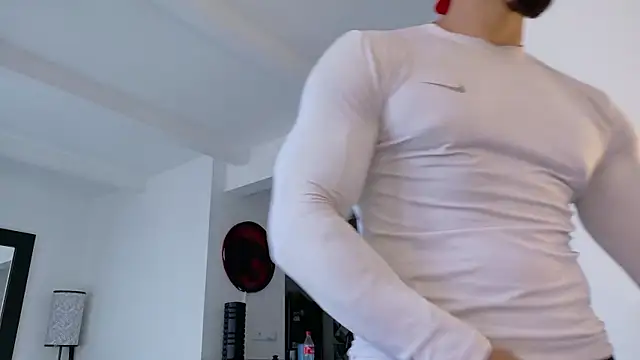 Snapshot of tony_muscle chatting on 11-01-25, 09:50 tony muscle online show from 11-01-25, 09:50