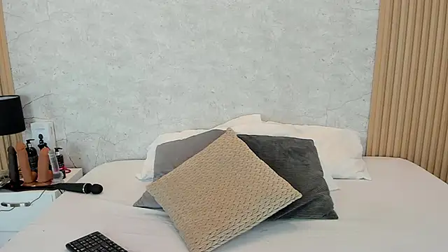 mayragonzpe   online show from 03-12-25, 01:08