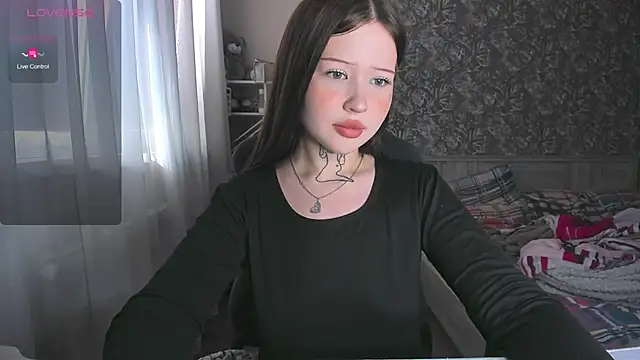 kate8ketee8 online show from 10-04-25, 11:41