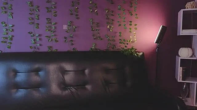 Snapshot of cherry_lea chatting on 12-12-24, 07:59 cherry lea online show from 12-12-24, 07:59