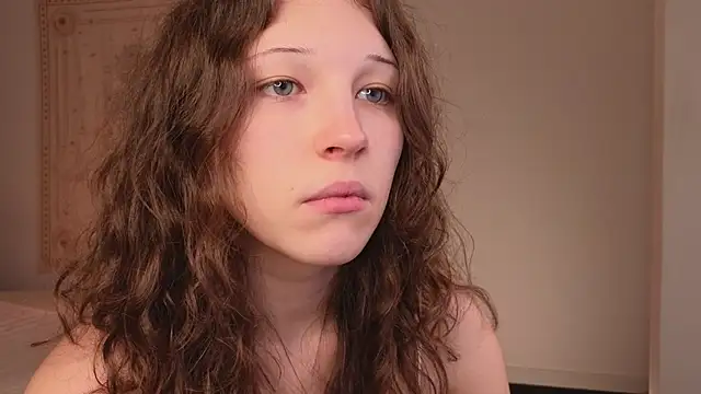 Snapshot of cherry_lea chatting on 11-08-25, 03:45 cherry lea online show from 11-08-25, 03:45