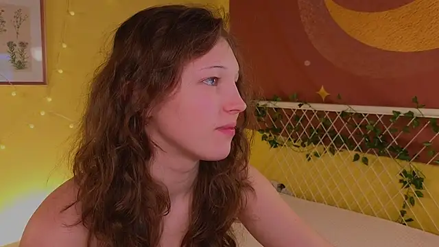 Snapshot of cherry_lea chatting on 11-22-25, 04:17 cherry lea online show from 11-22-25, 04:17