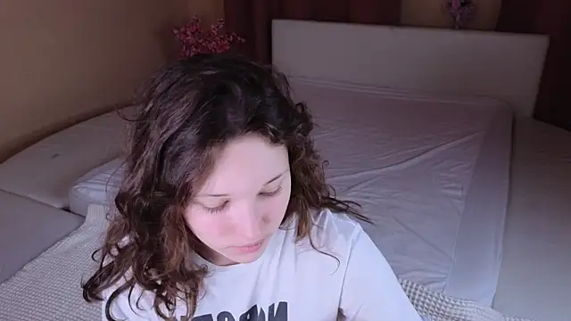 Snapshot of cherry_lea chatting on 02-28-26, 06:53 cherry lea online show from 02-28-26, 06:53