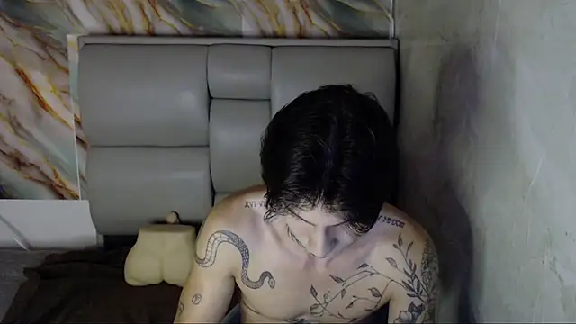 Snapshot of Apolo_Hidalgo01 chatting on 10-09-25, 10:08 Apolo Hidalgo01 online show from 10-09-25, 10:08