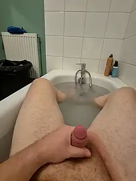 Snapshot of Ragnar-59 chatting on 12-14-25, 07:25 Ragnar-59 online show from 12-14-25, 07:25