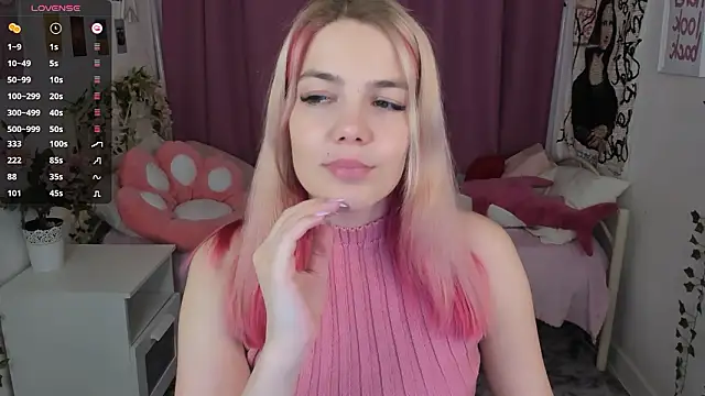 Snapshot of sweetty_ashley chatting on 03-16-26, 06:45 sweetty ashley online show from 03-16-26, 06:45