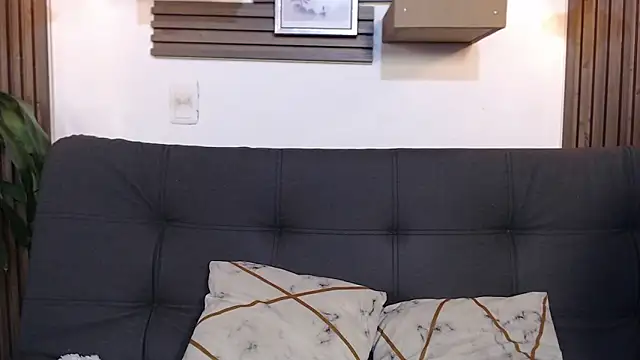 Snapshot of rihannagil chatting on 01-16-26, 04:49 rihannagil online show from 01-16-26, 04:49