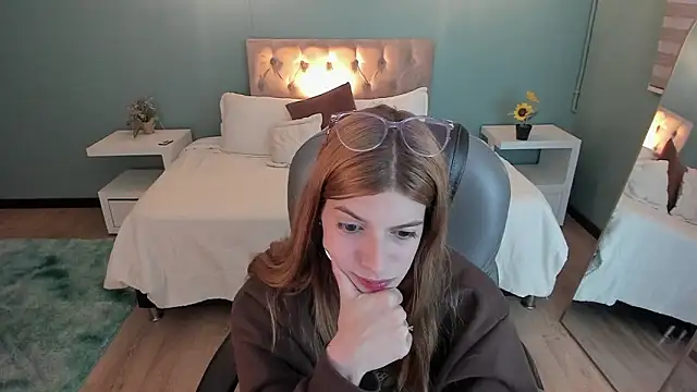 Nora Vennucci online show from 01-31-26, 08:18