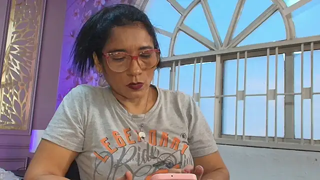 Snapshot of mature_bigass__ chatting on 12-03-25, 11:41 mature bigass online show from 12-03-25, 11:41