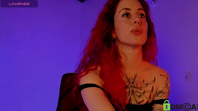 Snapshot of Borbala_Iggy chatting on 01-01-25, 08:58 Borbala Iggy online show from 01-01-25, 08:58