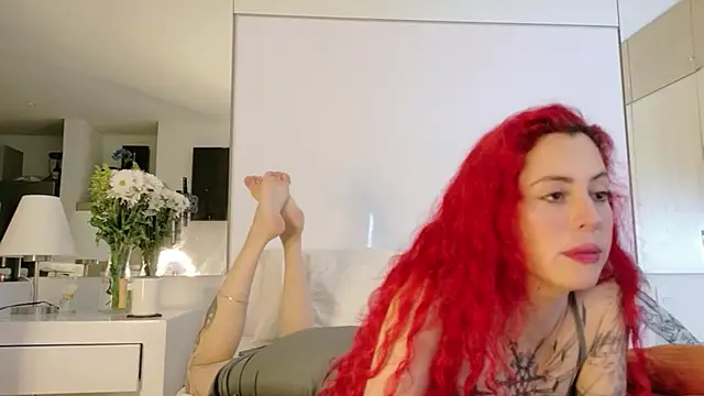 Snapshot of Borbala_Iggy chatting on 11-16-25, 12:27 Borbala Iggy online show from 11-16-25, 12:27