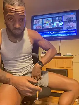 Snapshot of prettyrichie chatting on 11-04-25, 02:43 prettyrichie online show from 11-04-25, 02:43