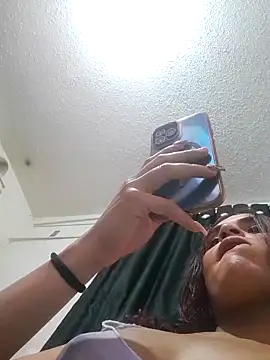 Snapshot of Pussycat_9999 chatting on 03-16-26, 07:29 Pussycat 9999 online show from 03-16-26, 07:29