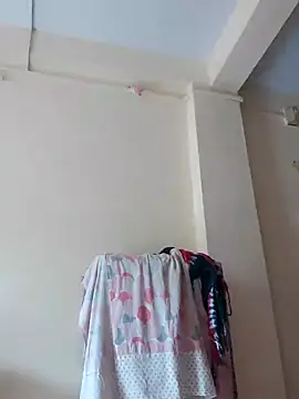 Snapshot of Hotrayyy chatting on 12-29-24, 04:48 Hotrayyy online show from 12-29-24, 04:48