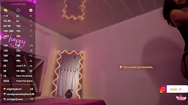 Snapshot of Daphnne_tay chatting on 03-06-25, 09:47 Daphnne tay online show from 03-06-25, 09:47