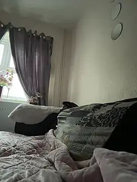 Snapshot of Barbie_26 chatting on 12-13-24, 10:51 Barbie 26 online show from 12-13-24, 10:51