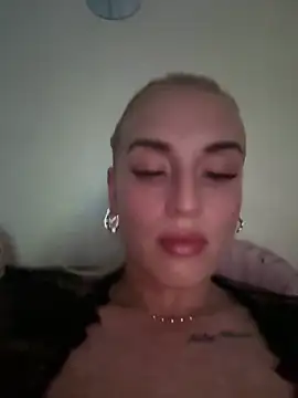 Snapshot of Barbie_26 chatting on 12-23-24, 10:44 Barbie 26 online show from 12-23-24, 10:44