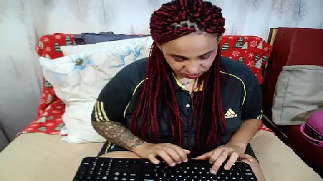 Snapshot of Indian_candyXX chatting on 02-28-25, 09:04 Indian candyXX online show from 02-28-25, 09:04