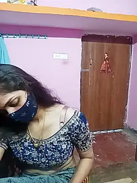 Snapshot of Cute-Simmi chatting on 12-13-24, 06:31 Cute-Simmi online show from 12-13-24, 06:31