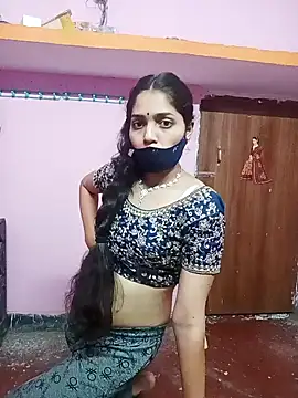 Snapshot of Cute-Simmi chatting on 12-29-24, 05:01 Cute-Simmi online show from 12-29-24, 05:01