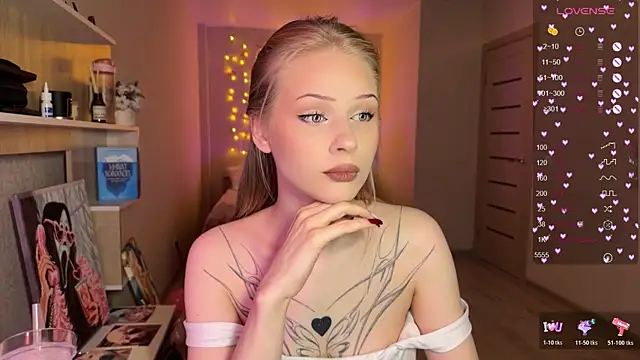 Snapshot of lisa_barbie chatting on 01-08-26, 03:20 lisa barbie online show from 01-08-26, 03:20