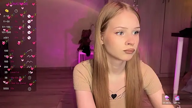 Snapshot of lisa_barbie chatting on 02-06-26, 07:39 lisa barbie online show from 02-06-26, 07:39