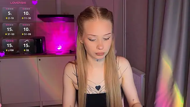 Snapshot of lisa_barbie chatting on 03-01-26, 08:00 lisa barbie online show from 03-01-26, 08:00