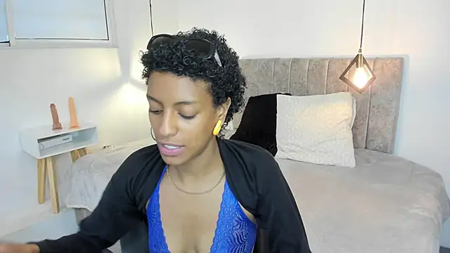 Snapshot of Zia_Green chatting on 06-03-26, 12:19 Zia Green online show from 06-03-26, 12:19