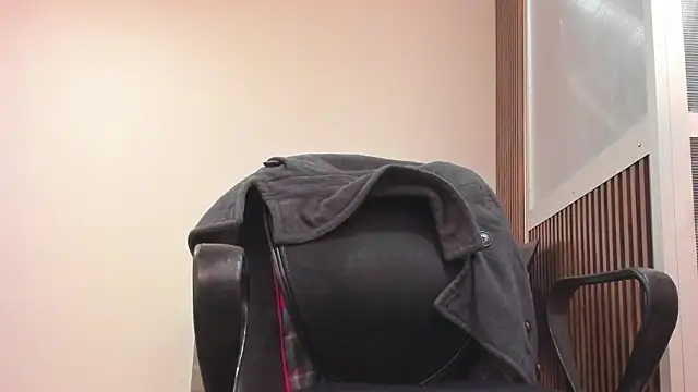 Snapshot of JaneLondon chatting on 01-14-26, 01:06 JaneLondon online show from 01-14-26, 01:06