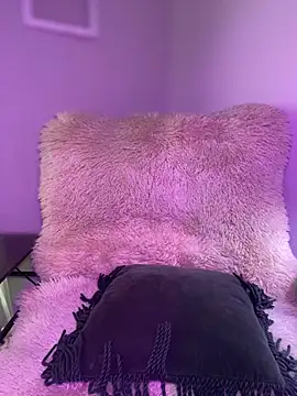 Snapshot of GoldieBakeman chatting on 02-10-26, 05:06 GoldieBakeman online show from 02-10-26, 05:06