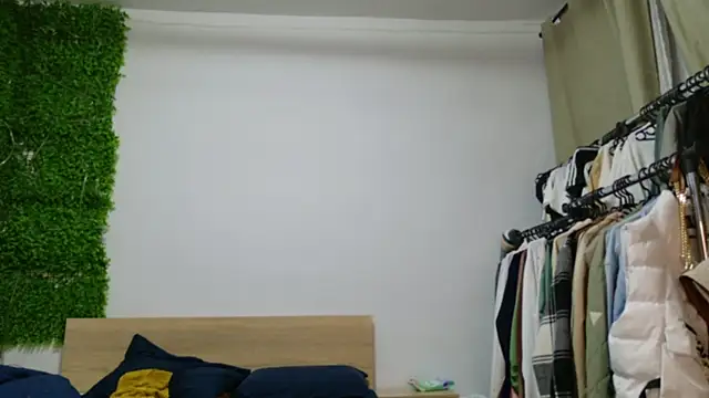 Lorennameliyy online show from 03-20-25, 08:19