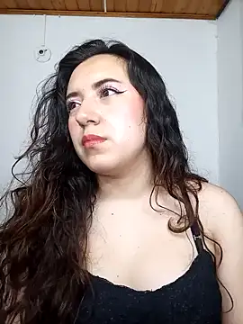 Emi chik online show from 12-06-24, 01:18