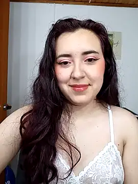 Emi chik online show from 01-18-25, 10:39