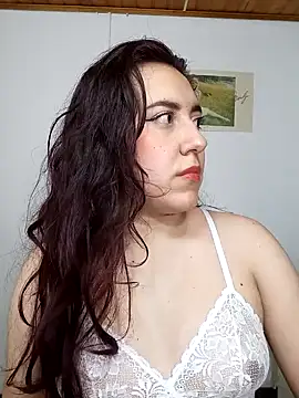 Emi chik online show from 02-02-25, 02:27