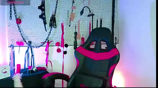 Snapshot of Megaan_Greey chatting on 12-07-24, 07:54 Megaan Greey online show from 12-07-24, 07:54