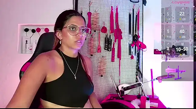 Snapshot of Megaan_Greey chatting on 02-09-25, 12:49 Megaan Greey online show from 02-09-25, 12:49