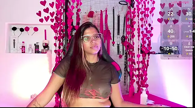 Snapshot of Megaan_Greey chatting on 02-13-25, 11:04 Megaan Greey online show from 02-13-25, 11:04