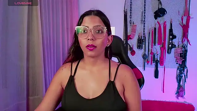 Snapshot of Megaan_Greey chatting on 10-04-25, 09:13 Megaan Greey online show from 10-04-25, 09:13