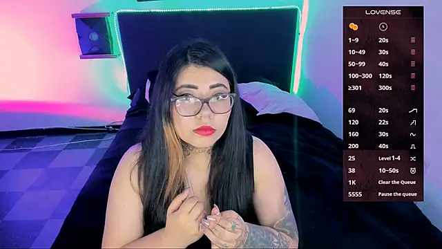 devilfoxtwo online show from 12-14-24, 03:29