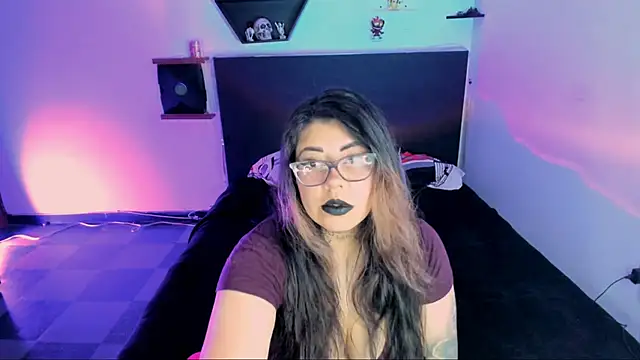 devilfoxtwo online show from 01-09-25, 12:14