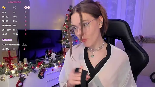 Snapshot of Marta_May_ chatting on 01-10-25, 10:46 Marta May online show from 01-10-25, 10:46