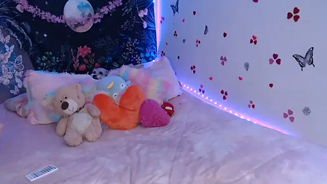 Emillyy m online show from 09-09-25, 09:47