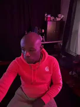 Snapshot of Pressure69mee chatting on 01-19-25, 08:30 Pressure69mee online show from 01-19-25, 08:30