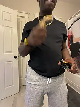 Snapshot of Pressure69mee chatting on 01-23-25, 02:33 Pressure69mee online show from 01-23-25, 02:33